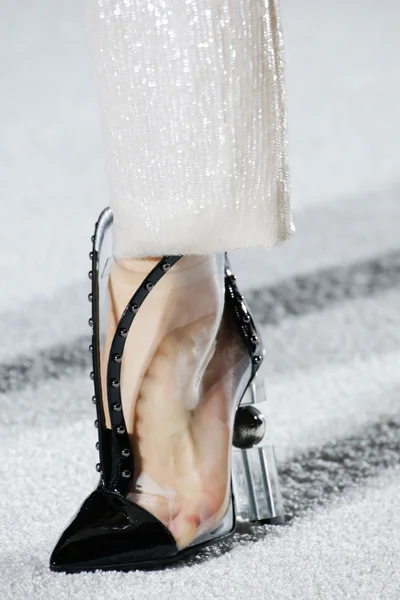 Look 28